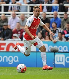 Newcastle United V Arsenal 2015-16 Prints: Nacho Monreal in Action: Arsenal vs. Newcastle United, Premier League 2015-16