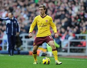 Images Dated 9th February 2013: Nacho Monreal in Action: Sunderland vs Arsenal, Premier League 2012-13
