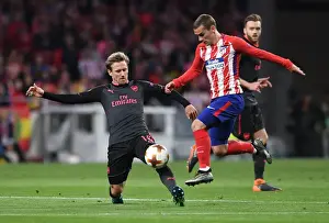 Atletico Madrid V Arsenal 2017-18 Prints: Nacho Monreal (Arsenal) Antoine Griezmann (Atletico). Atletico Madrid 1: 0 Arsenal