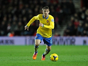 Nacho Monreal (Arsenal). Southampton 2: 2 Arsenal. Barclays Premier League. St. Marys Stadium