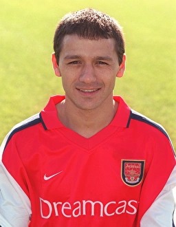 Nelson Vivas (Arsenal), Arsenal Training Ground, Shenley, Hertfordshire, 9/2/2001 Nelson Vivas (Arsenal), Arsenal Training Ground, Shenley, Hertfordshire, 9/2/2001