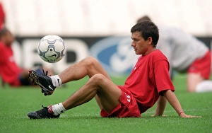Nelson Vivas (Arsenal) during training