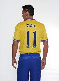 Mesut Oezil Collection: New Signing Mesut Ozil at Arsenal's Munich Photo Shoot