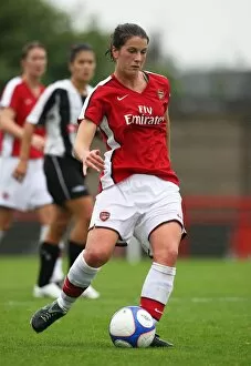 Images Dated 7th October 2009: Niamh Fahey (Arsenal)
