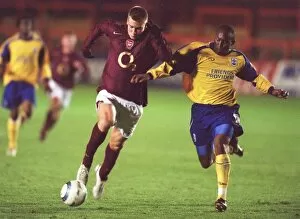 Images Dated 15th November 2005: Nicklas Bendtner (Arsenal) Darren Kenton (Southampton)