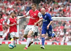 Images Dated 4th May 2008: Nicklas Bendtner (Arsenal) Lee Carsley (Everton)