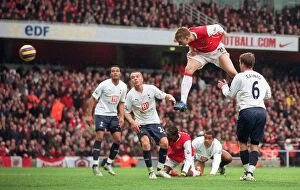 Arsenal v Tottenham 2007-8 Collection: Nicklas Bendtner scores Arsenals 2nd goal as Jamie O Hara and Teemu Tainio