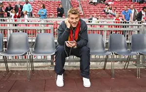 Nicklas Bendtner's Game-Winning Performance: Arsenal's 3-2 Victory Over Ajax, Amsterdam Tournament, 2008