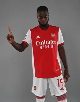 Nicolas Pepe Kicks Off New Arsenal Season at London Colney Training Ground