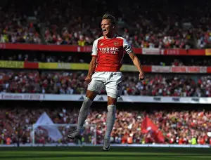Odegaard Scores First Arsenal Goal: Arsenal 1-Manchester United, Premier League 2023-24