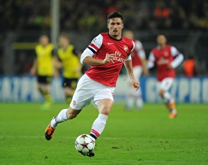 Borussia Dortmund V Arsenal 2013-14 Prints: Olivier Giroud in Action: Arsenal vs. Borussia Dortmund, UEFA Champions League (2013-14)