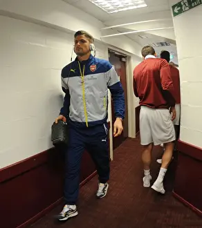 Burnley V Arsenal 2014/15 Prints: Olivier Giroud Arrives at Turf Moor Ahead of Burnley vs Arsenal (Premier League 2014/15)