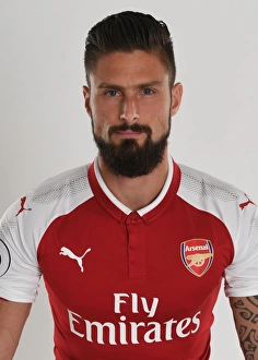 Olivier Giroud at Arsenal 2017-18 Team Photocall
