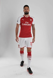 Olivier Giroud at Arsenal 2017-18 Team Photocall