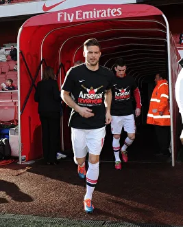 Olivier Giroud (Arsenal) in his Arsenal for Everyone T Shirt. Arsenal 4:1 Sunderland Olivier Giroud (Arsenal) in his Arsenal for Everyone T Shirt. Arsenal 4:1 Sunderland