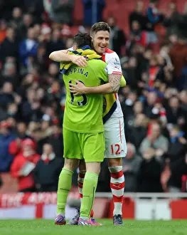 Olivier Giroud and David Ospina (Arsenal) celebrate after the match. Arsenal 4: 1 Liverpool