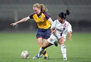 Olympic Lyon Triumphs Over Arsenal Ladies in UEFA Cup: Kim Little vs Shirley Cruz Showdown