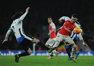 Oxlade-Chamberlain vs. Coloccini: A Football Rivalry at the Emirates Stadium
