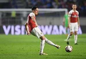 Images Dated 26th March 2019: Ozil 4 190326PAFC