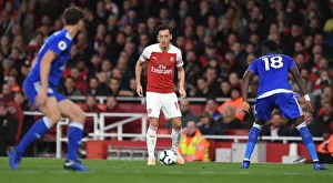 Arsenal v Leicester City 2018-19 Collection: Ozil 5 181022WAFC