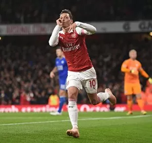Arsenal v Leicester City 2018-19 Collection: Ozil goal 4 181022WAFC