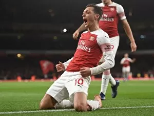 Arsenal v Leicester City 2018-19 Collection: Ozil goal 6 181022WAFC
