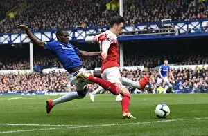 Images Dated 7th April 2019: Ozil Zouma 1 190407PAFC