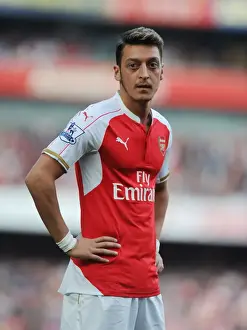 Arsenal V Manchester United 2015/16 Prints: Ozil's Leadership: Arsenal vs Manchester United in the 2015/16 Premier League Showdown