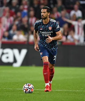 Pablo Mari in Action: Brentford vs. Arsenal, 2021-22 Premier League