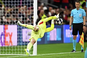 paris saint germain v arsenal fc uefa champions league final 2026 Trending Item 6
