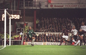 Pascal Cygan scores his and Arsenals 1st goal. Arsenal 4:1 Fulham