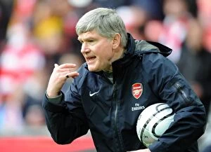 Pat Rice Arsenals Assistant Manager. Arsenal 1:2 Birmingham City. Carling Cup Final