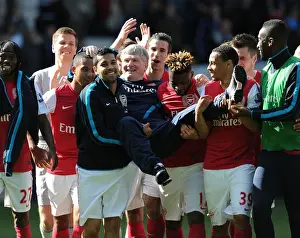 Pat Rice's Emotional Title Win Moment with Arsenal Players (2012)