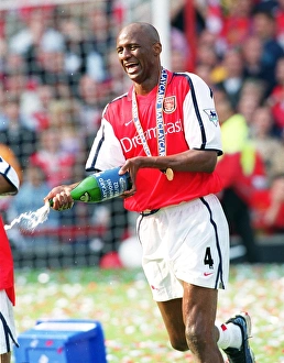 Patrick Vieira (Arsenal) celebrates after the match. Arsenal 4:3 Everton, F.A Patrick Vieira (Arsenal) celebrates after the match. Arsenal 4:3 Everton, F.A