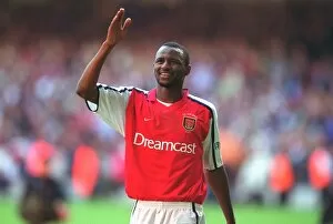 Arsenal v Chelsea FA Cup Final Collection: Patrick Vieira salutes the Arsenal fans after the match