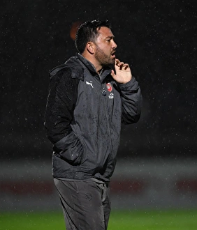 Pedro Martinez Losa Guides Arsenal Women Against Everton Ladies in Pre-Season Clash
