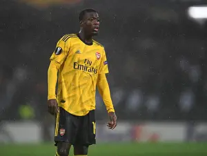 Pepe in Action: Arsenal's Europa League Clash against Vitoria Guimaraes