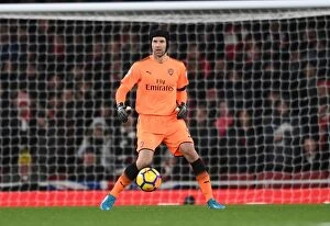 Arsenal v Huddersfield Town 2017-18 Collection: Petr Cech in Action: Arsenal vs Huddersfield Town, Premier League 2017-18