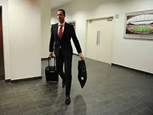Arsenal V Olympiacos 2015/16 Prints: Petr Cech's Pre-Match Focus: Arsenal FC vs Olympiacos FC at Emirates Stadium (Champions League 2015/16)