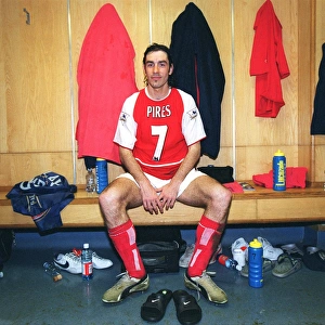 Images Dated 2004: 
