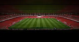 Arsenal V Manchester City 2018-19 Prints: Pre-Match Excitement at Emirates Stadium: Arsenal vs Manchester City (2018-19)