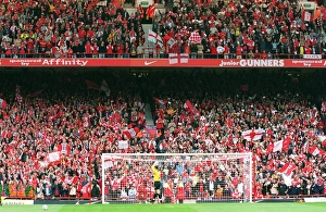 The Premiership trophy is engraved before the match. Arsenal 4:3 Everton, F.A The Premiership trophy is engraved before the match. Arsenal 4:3 Everton, F.A