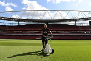 Preparing for the Big Battle: Arsenal vs. Tottenham at Emirates Stadium - Premier League 2019-20