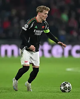 PSV Eindoven V Arsenal 2024-25 Prints: PSV Eindhoven v Arsenal FC - UEFA Champions League 2024/25 Round of 16 First Leg
