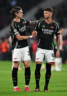 PSV Eindoven V Arsenal 2024-25 Prints: PSV Eindhoven v Arsenal FC - UEFA Champions League 2024/25 Round of 16 First Leg