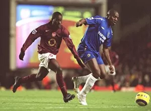 Arsenal v Chelsea 2005-6 Collection: Quincy Owusu-Abeyie (Arensal) Geremi (Chelsea). Arsenal 0: 2 Chelsea