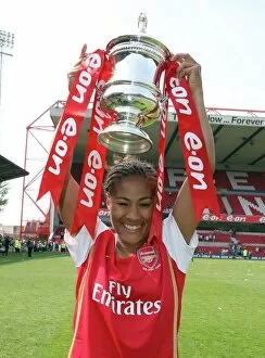 Arsenal Ladies v Leeds United Ladies Womens FA Cup Final Collection: Rachel Yankey (Arsenal) with the FA Cup Trophy
