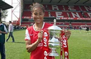 Images Dated 6th May 2008: Rachel Yankey (Arsenal) with the FA Cup Trophy