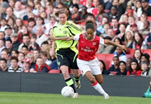 Arsenal Ladies v Chelsea 2007-8 Collection: Rachel Yankey (Arsenal) Sain Larkin (Chelsea)