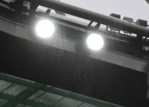 Rainy Premier League Showdown: Arsenal vs Nottingham Forest at Emirates Stadium